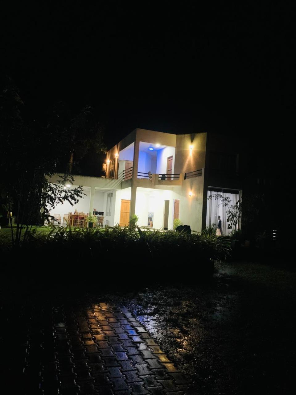Hotel Cassia Udawalawe Esterno foto