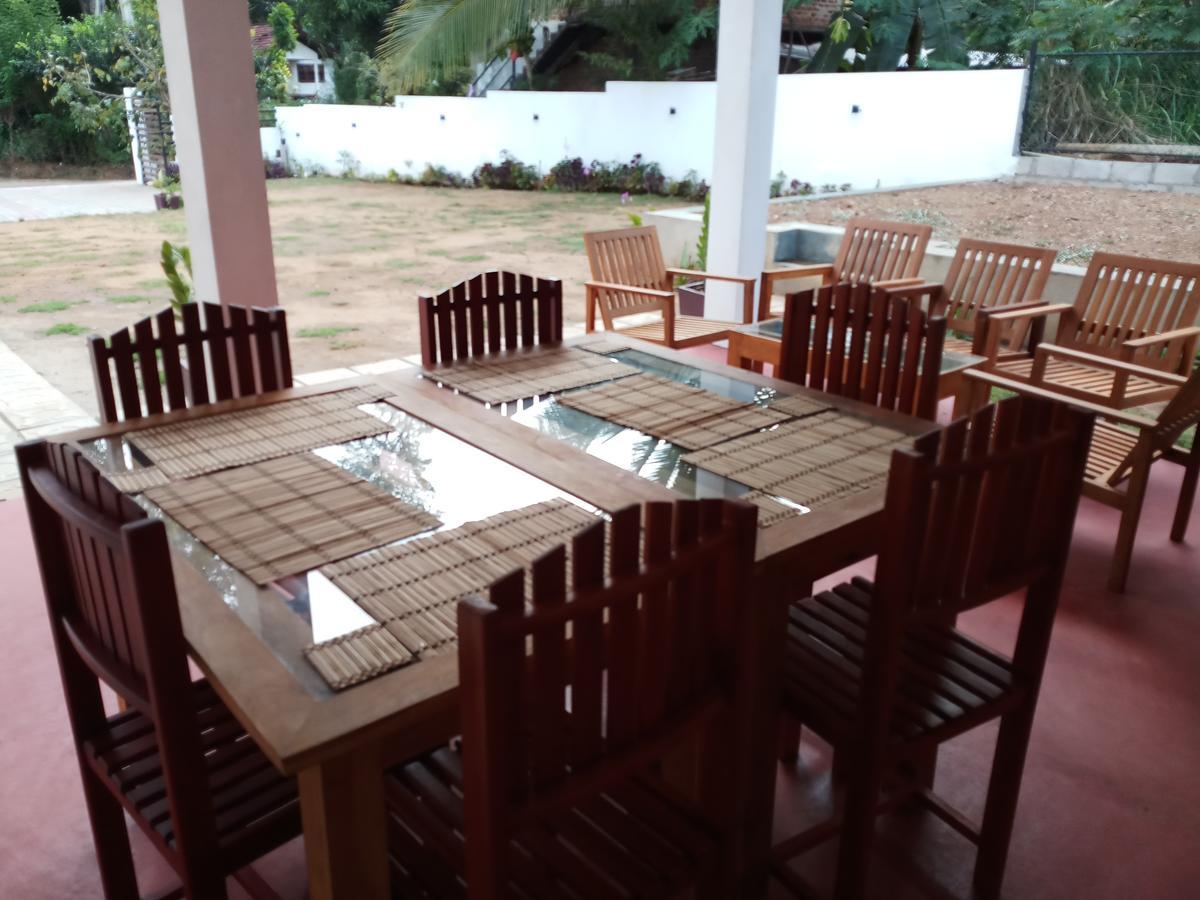 Hotel Cassia Udawalawe Esterno foto