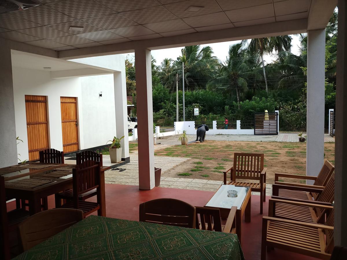 Hotel Cassia Udawalawe Esterno foto