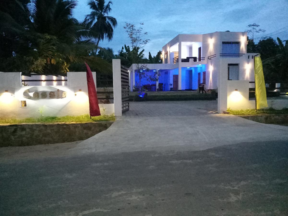 Hotel Cassia Udawalawe Esterno foto