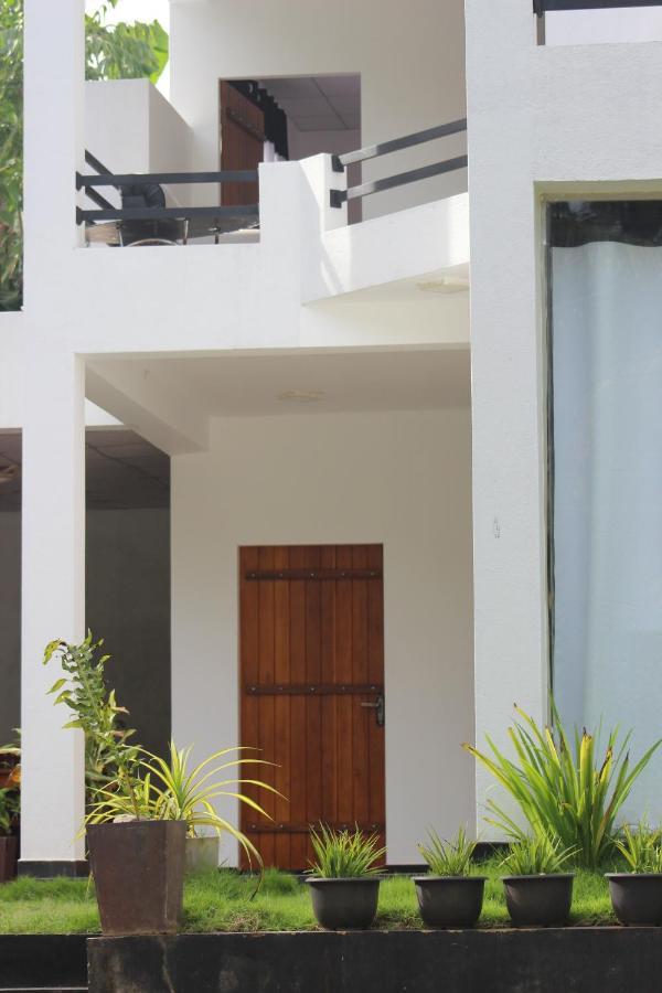 Hotel Cassia Udawalawe Esterno foto
