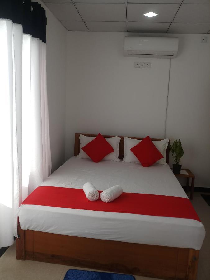 Hotel Cassia Udawalawe Esterno foto